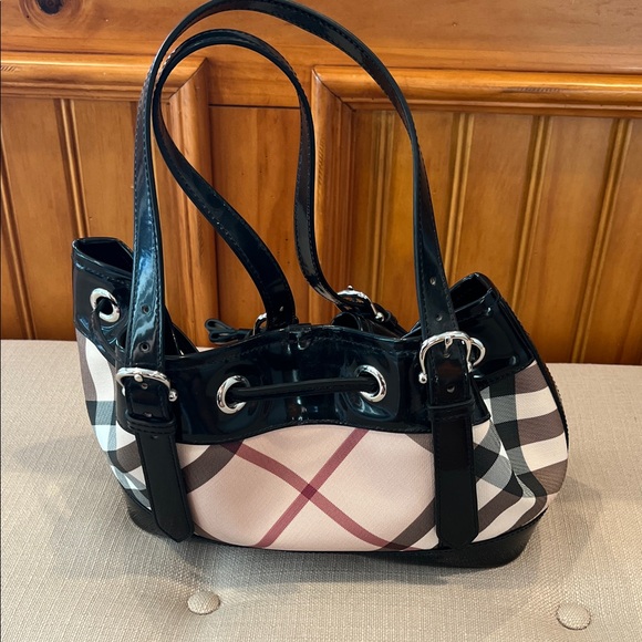 Burberry | Black and Tan Checkered Shoulder Bag - Picture 2 of 4